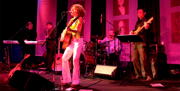 Maria Butterly performing at Anjelica Houston gala event